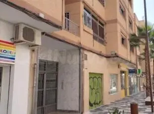 PISO OCUPADO POR PERSONA SIN JUSTO TÍTULO ESTE INMUEBLE DEBI - foto 3