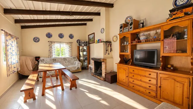 Encantadora casa de una sola planta con apartamento independiente en Bunyola — 30