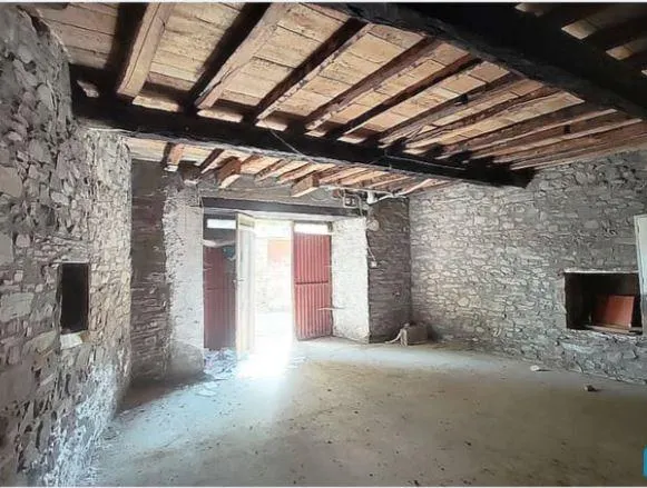 VIVIENDA UNIFAMILIAR EN SALAS DE LOS BARRIOS — 2