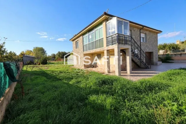 Casa de piedra con finca de más de 2.200 m² a 2 minutos de A - foto 3