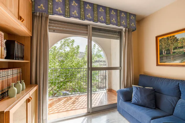 PISO DE 3 DORMITORIOS Y 2 BAÑOS CON PISCINA, GARAJE Y TERRAZA CON VISTAS DESPEJADAS EN PARQUE NUEVA GRANADA. — 31