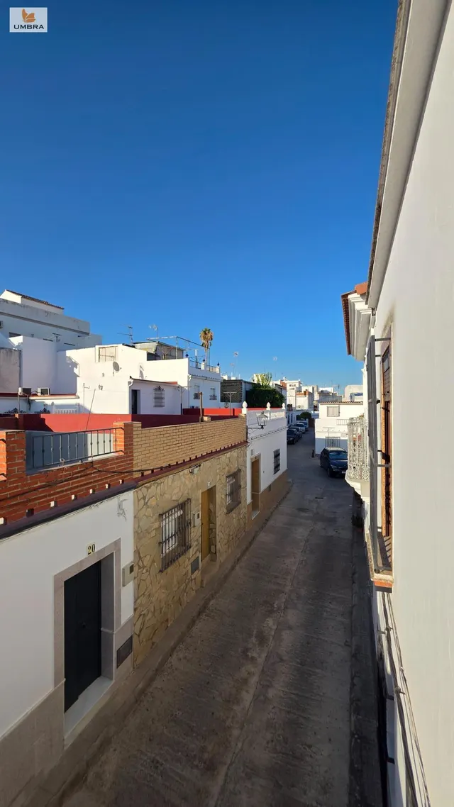 CASA DE 6 DORMITORIOS CON 2 habitaciones EN PLANTA BAJA Y PATIO | VILLAMARTÍN — 23
