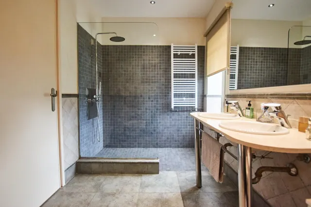 EN VENTA CASA EN VILANOVA I LA GELTRÚ (ZONA L´ARAGAI) — 27
