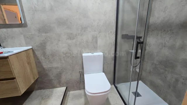 Casa reformada a estrenar. Céntrica y soleada - foto 3