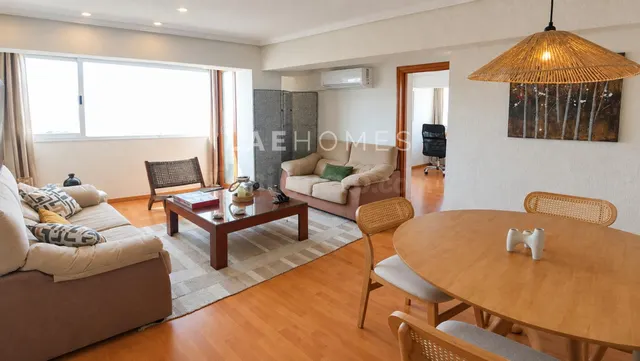Vivienda reformada en 11ª planta con vistas panorámicas