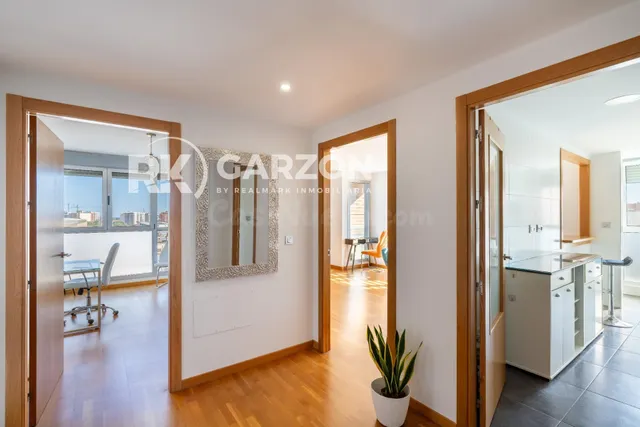 PISAZO EN VENTA 4 DORM+2 BAÑOS+ 2 PLAZAS DE GARAJE+ TRASTERO - foto 4