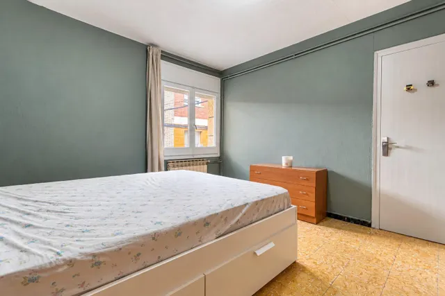 Pis en venta a zona Passeig Verdabuer — 12