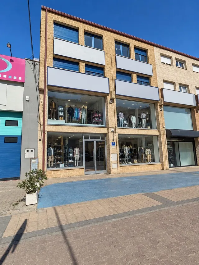 EDIFICIO EN VENTA – POLÍGONO EL CERRO, SEGOVIA