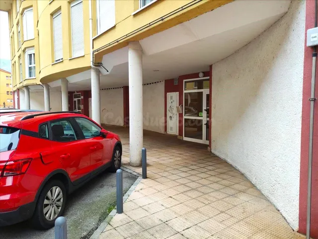 Local comercial 137m² en venta - Northern spain - foto 3