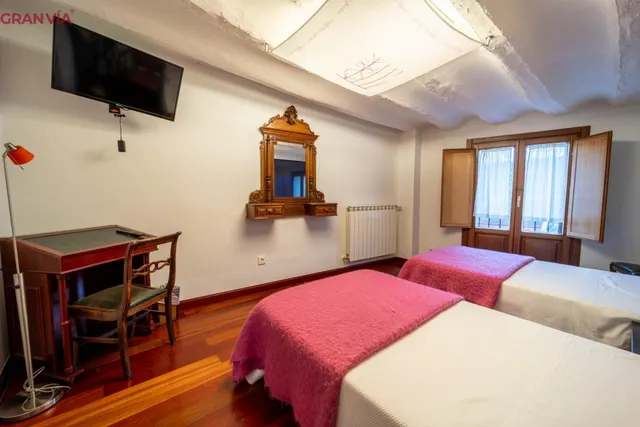 Preciosa casa a la venta en Sojuela — 21