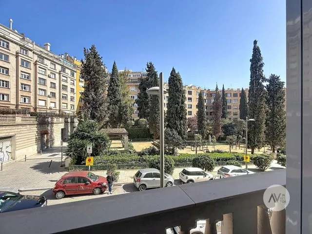 Amplio Piso en Sant Gervasi - La Bonanova, Ideal para Reformar — 31