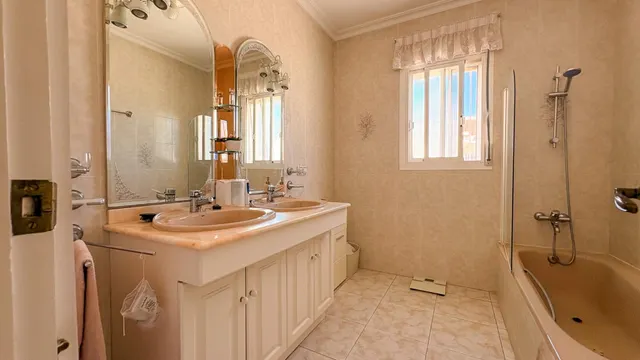 Villa 4 habitaciones 344m² en venta - Centro de la Ciudad Quesada — 36