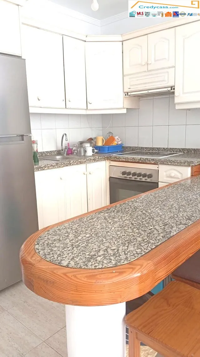 Los Cristianos  Piso 3 habitaciónes, 2 baños, cocina americana, salon comedor a 300 metros de playa las vistas — 4
