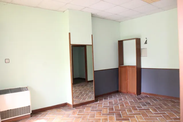 LOCAL COMERCIAL EN DUMBOA — 10