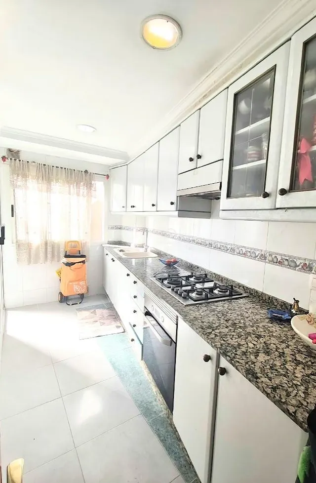 Venta de piso amplio y luminoso en san antonio, junto al colegio salesianos – Valencia — 14