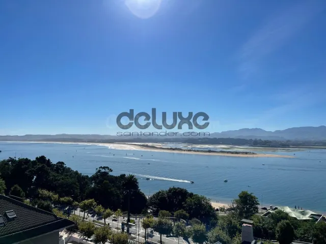 DÚPLEX CON EXCLUSIVAS VISTAS A LA BAHÍA EN PÉREZ GALDÓS - foto 4