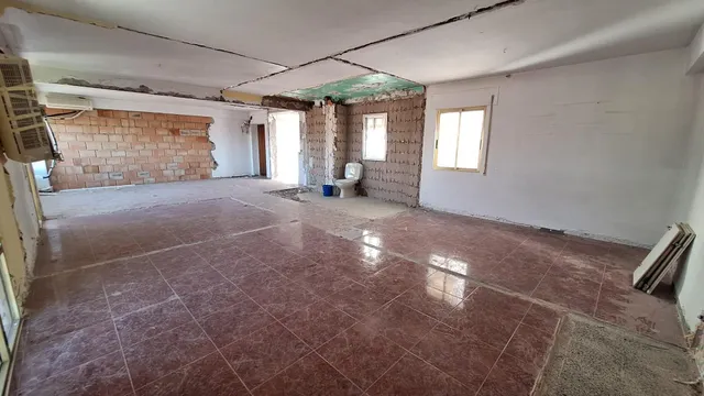 Vivienda con gran potencial de reforma y garaje en Avenida de Carlos III — 13