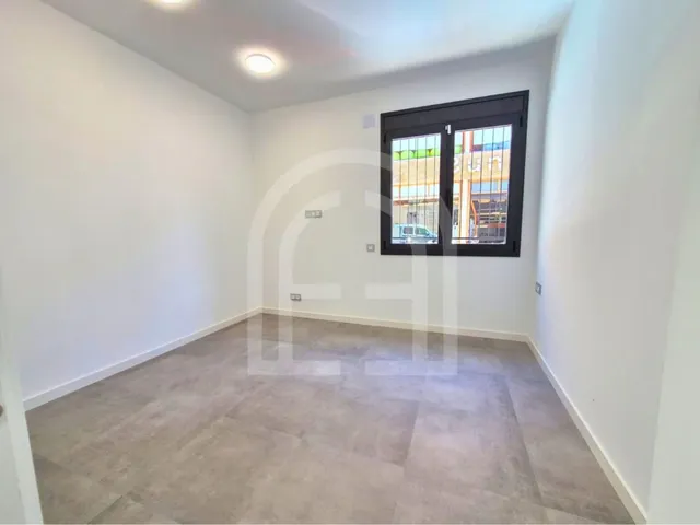 Planta baja 3 habitaciones 78m² en venta - Rambla sant jordi — 10