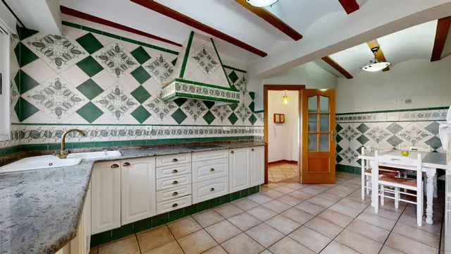 ¡¡¡IMPRESIONANTE CASA INDEPENDIENTE CENTRICA!!! — 34