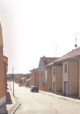 ADOSADO EN ISCAR