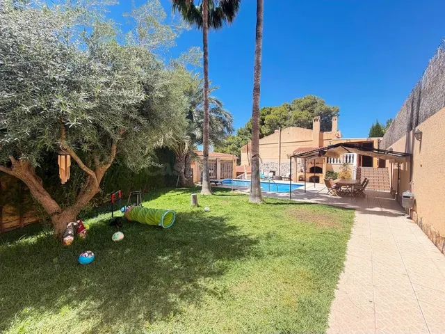 Exclusiva Villa Independiente con Piscina Privada en Los Bal - foto 2
