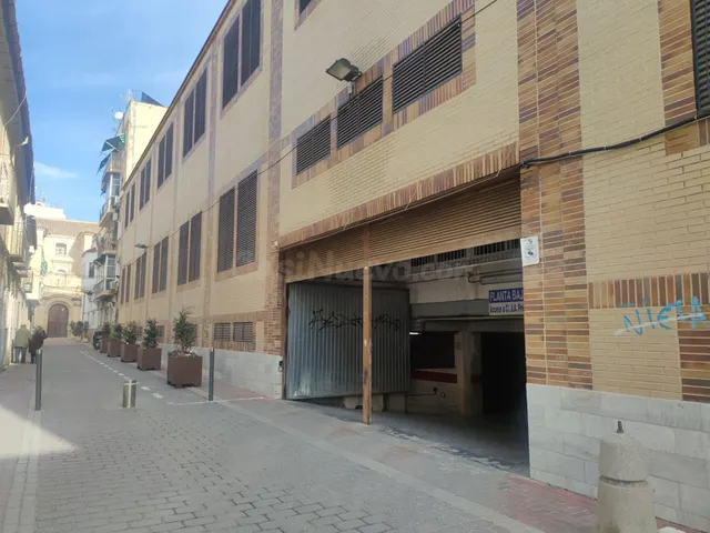 Plaza de garaje en Molina centro