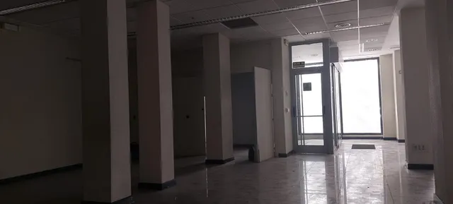 Local comercial 426m² en venta - Marbella — 8