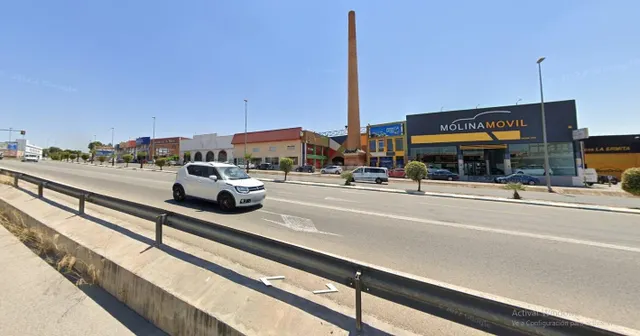 Nave en el Polígono Industrial La Polvorista. Molina de Segu - foto 5