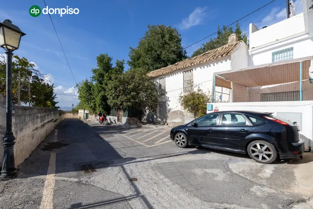 ¡Tu hogar soñado te espera en esta espectacular casa reformada! — 34