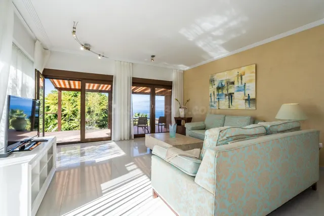 ESPECTACULAR FINCA RESIDENCIAL DE LUJO CON 6 VIVIENDAS, ZONA - foto 2