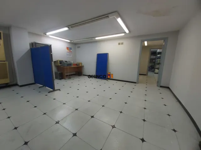 LOCAL ENTRESUELO EN VENTA — 4