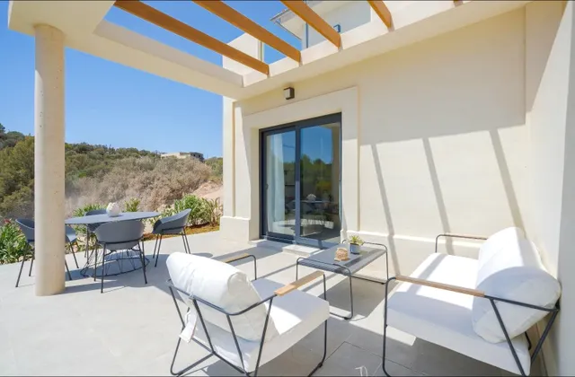 Chalet pareado a estrenar cerca del mar con jardín y aparcamiento — 3