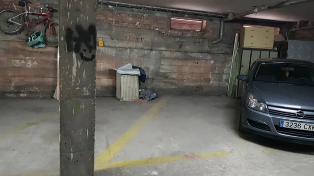 PK EN VENTA PARA MOTO EN EL CENTRO DE SANT JOAN — 5