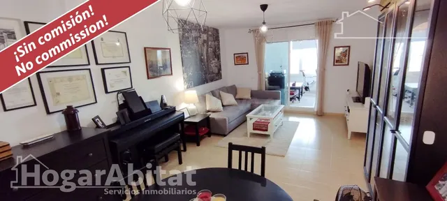 Amplio, moderno y reformado en residencial con terraza, piscina y garaje, todo amueblado — 3