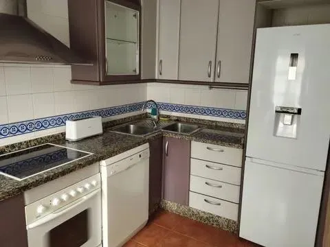 Casa adosada en la zona del Casco historico con terraza (Cochera Opcional) — 4