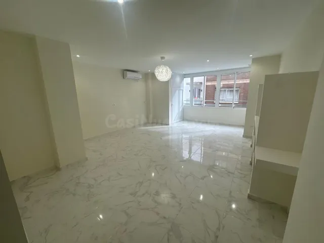 PIso    centrico de tres dormitorios y tres baños — 4