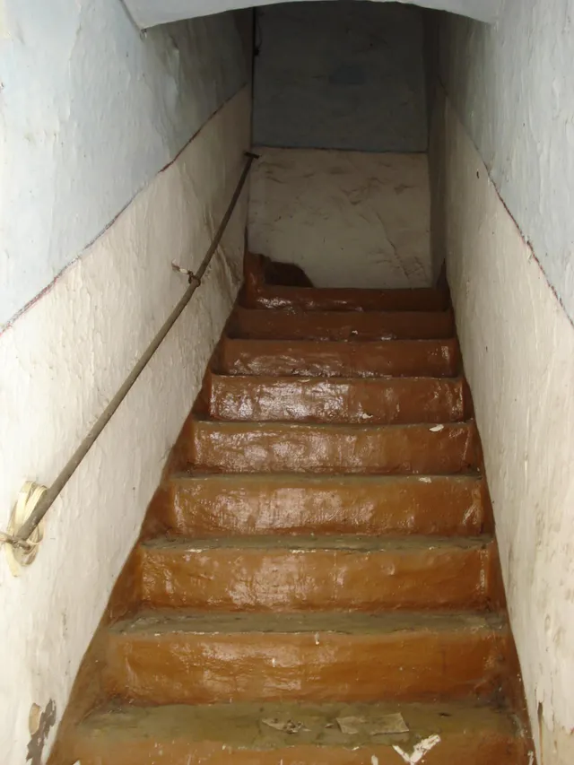 Se vende piso para reformar con Tejado Reformado — 23