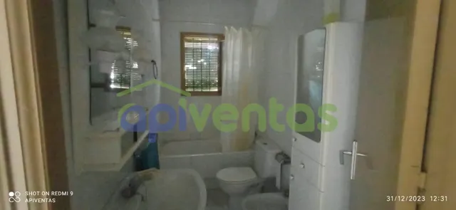 Casa con terreno y nave, LA ESCUCHA — 17