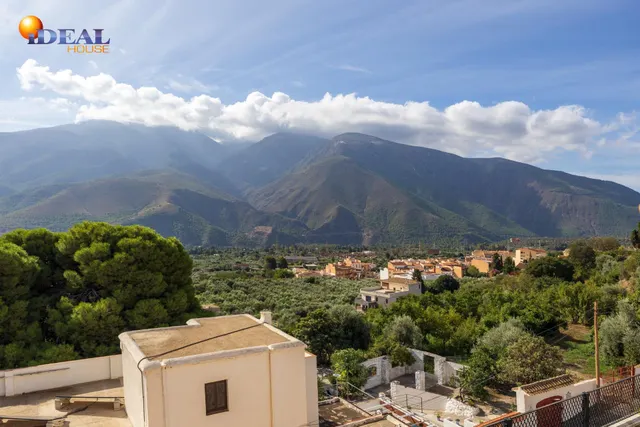 Casa de 6 dormitorios con piscina privada, terrazas y espectaculares vistas en Órgiva – Granada — 17
