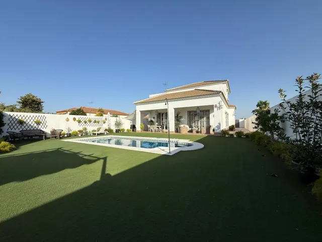 Chalet 6 habitaciones 304m² en venta - Andalucia - foto 5