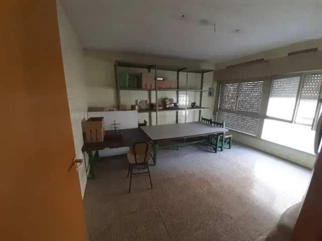 Local comercial — 3