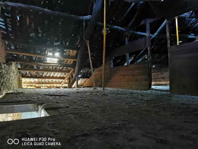 CASA CON TERRENO PARA REFORMAR EN ARGANZA — 4
