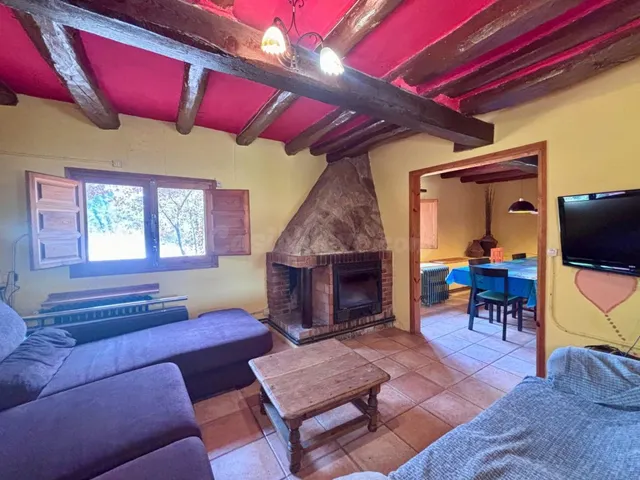 Masía catalana con encanto en entorno natural, lista para entrar a vivir o invertir como alojamiento rural — 27