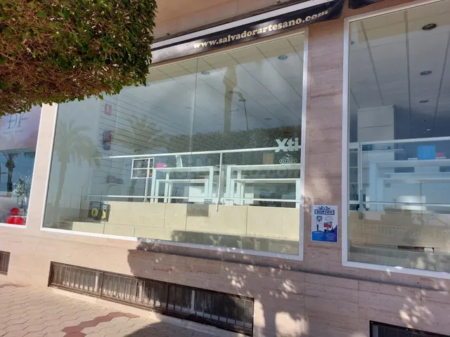 Amplísimo, diáfano y luminoso local comercial en el Paseo Ma - foto 4