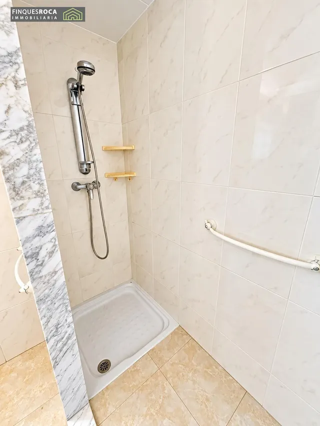 Exclusivo ático esquinero con 121 m2 de terraza y vistas al mar en la ràpita — 23