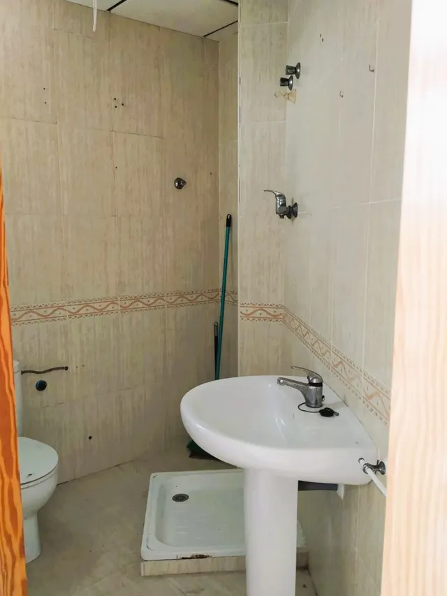 Oportunidad única en planta baja con acceso independiente - Playa de Guardamar de la Safor — 2