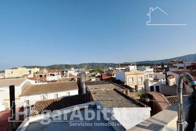 ESPECTACULAR CASA REFORMADA Y AMPLIA CON TERRAZA - foto 3