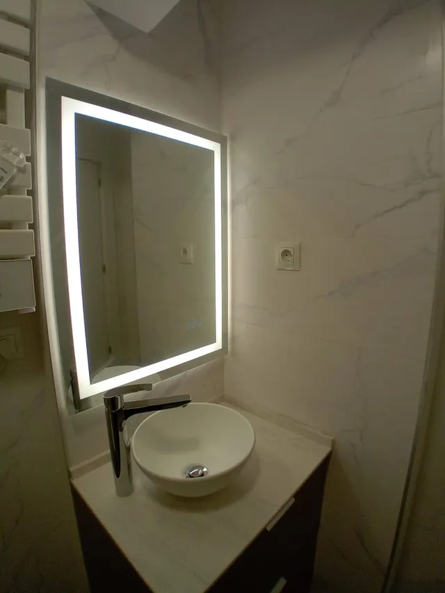 Piso reformado de dos dormitorios en Valdeacederas — 13