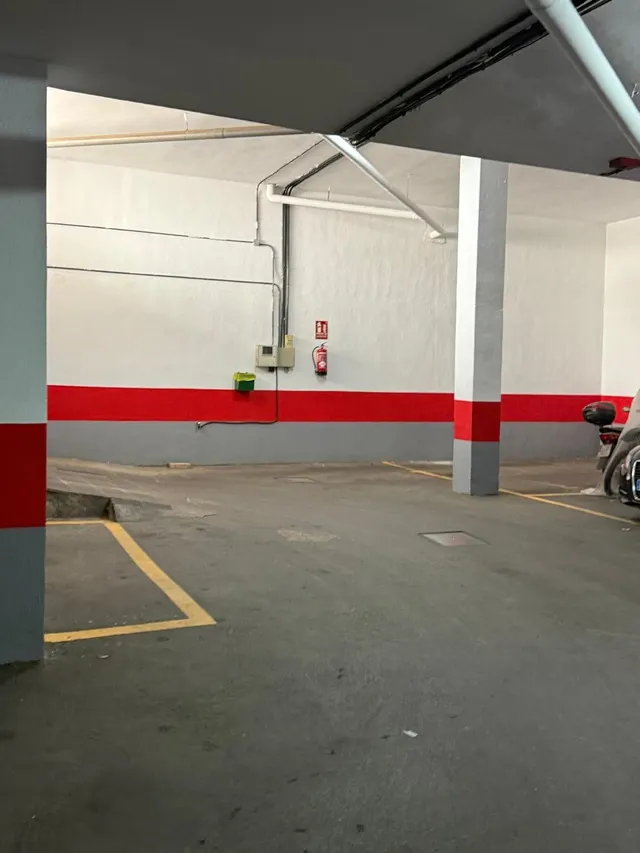 SE ALQUILA AMPLIO PISO EXTERIOR CON PISCINA Y GARAJE EN CAMINO REAL DE LOS NEVEROS — 16