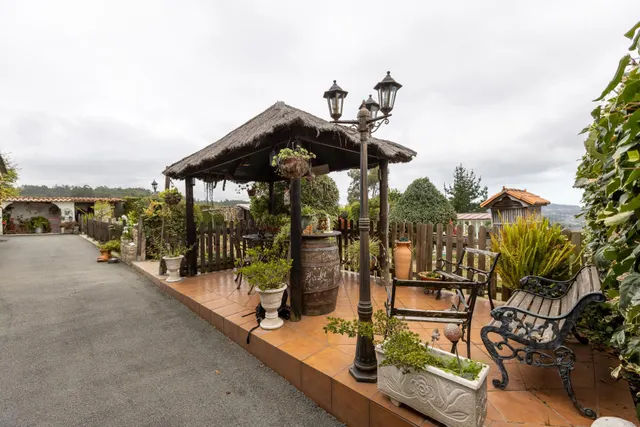Chalet independiente en Cambre, A Coruña — 43